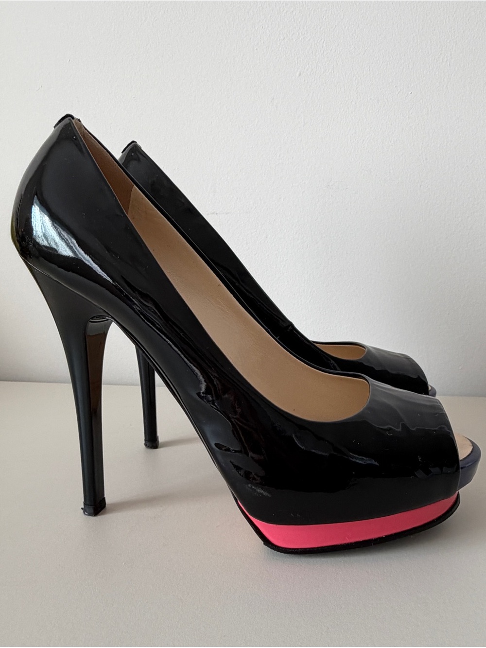 🔥Giuseppe Zanotti Black Patent Peep-Toe High Heels with Pink Platform